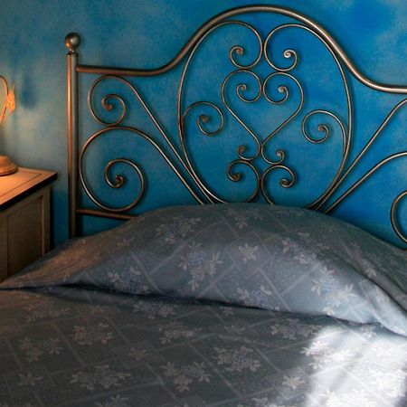 Готель Agriturismo Fara Montegiorgio Номер фото