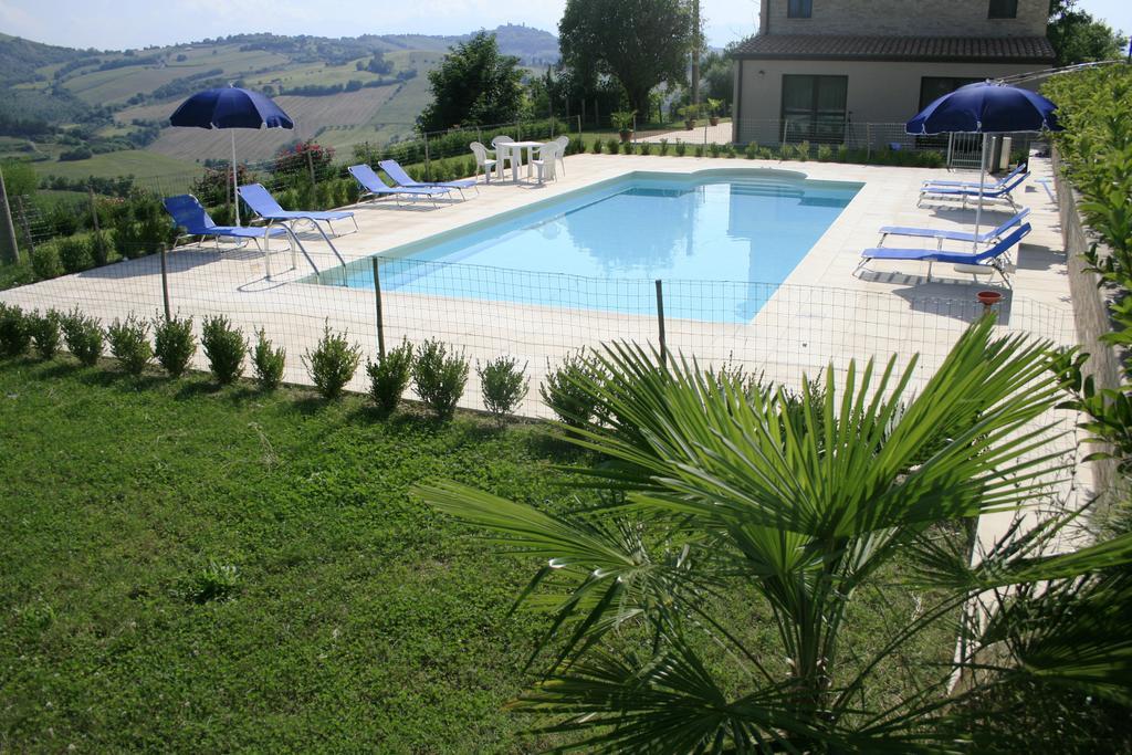 Готель Agriturismo Fara Montegiorgio Екстер'єр фото
