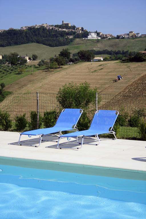 Готель Agriturismo Fara Montegiorgio Екстер'єр фото