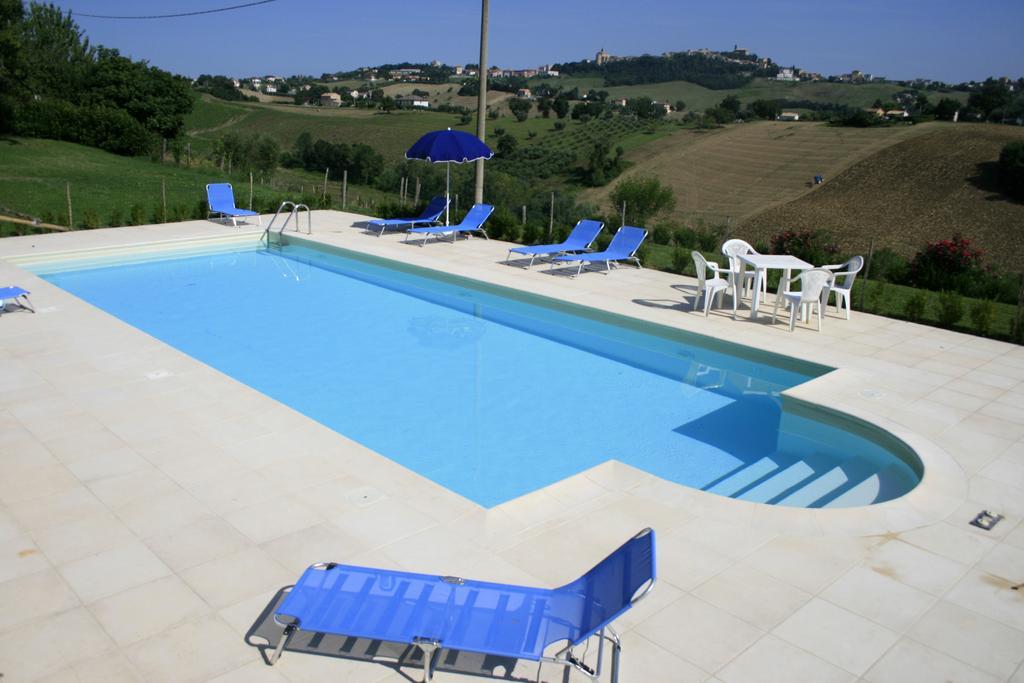 Готель Agriturismo Fara Montegiorgio Екстер'єр фото
