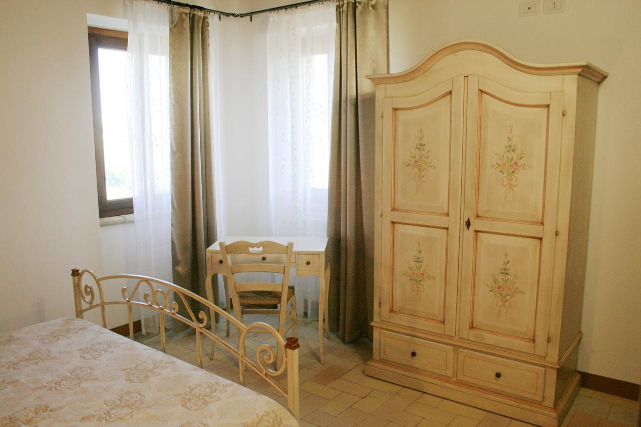 Готель Agriturismo Fara Montegiorgio Номер фото